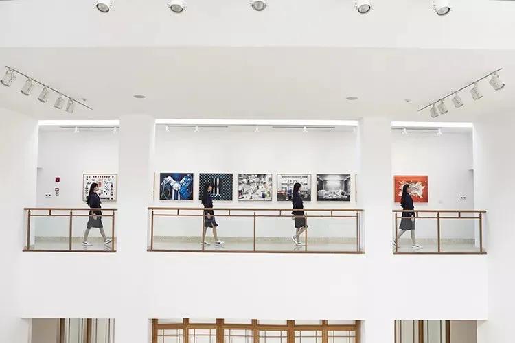 深圳翻身地铁成网红打卡地,深圳网红打卡地点富士康光明小镇