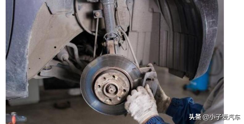 刹车片没了磨刹车盘了怎么办,刹车片磨没了还能继续开吗