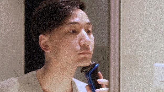 飞利浦s2302剃须刀好用吗,飞利浦电动剃须刀s2303怎么样