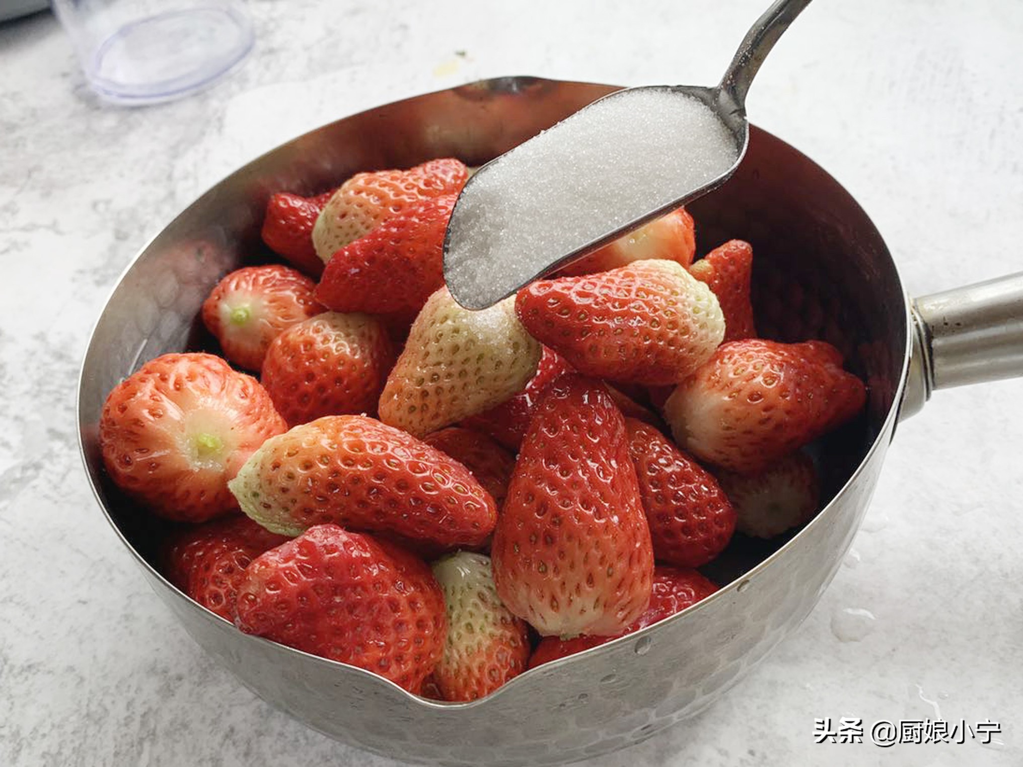 自制草莓酱怎么才能保存长久,熬好的草莓酱可以冷冻保存吗