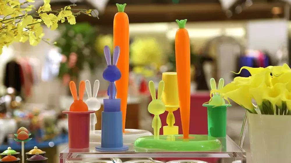 国产女装黑马，5000一件还遭疯抢！全凭这点做得好！