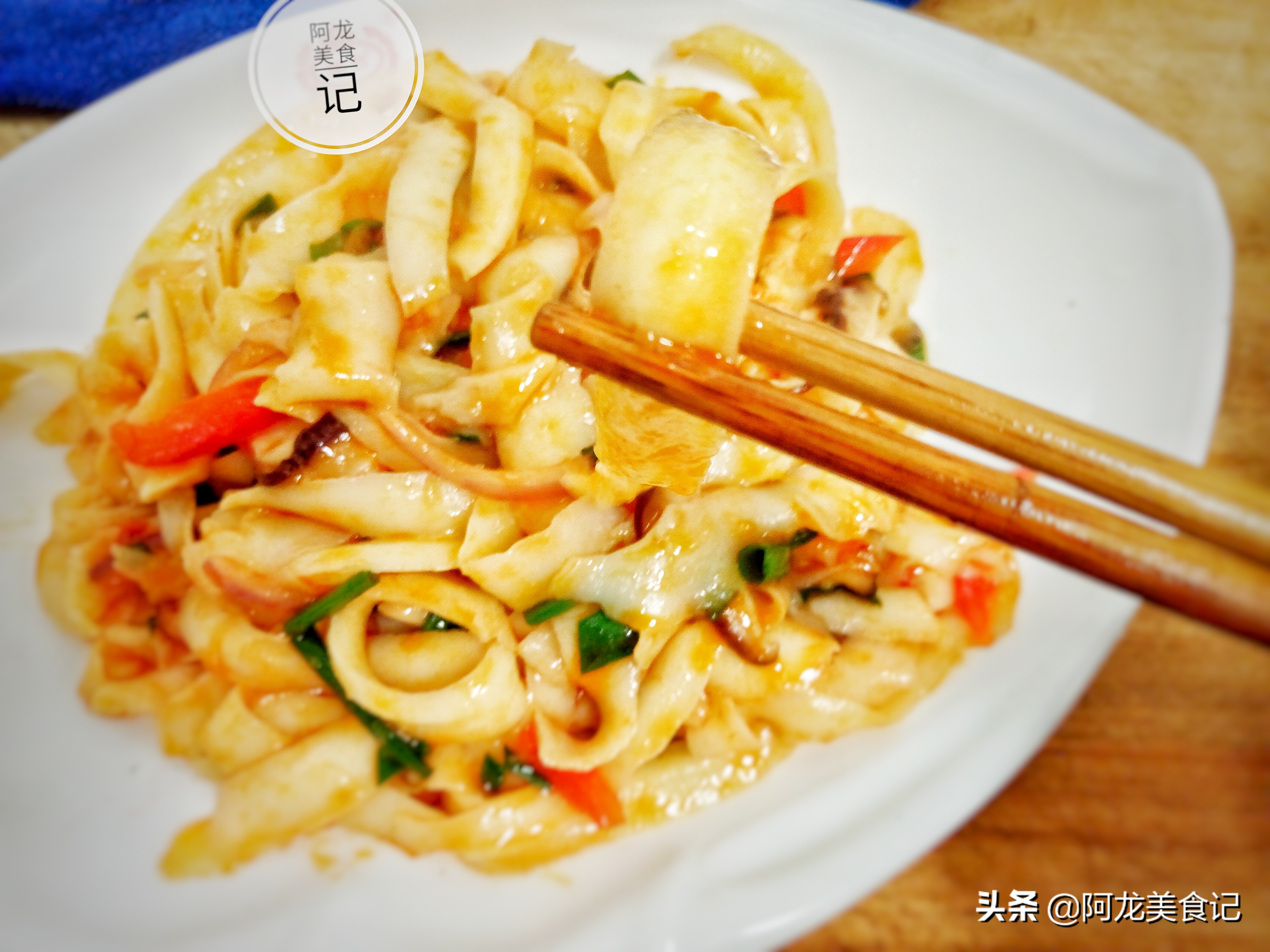 炒刀削面不加配菜,炒刀削面的面条怎么和