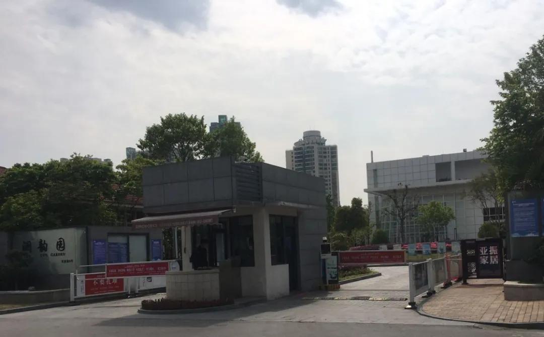 倒挂4W+?园区金鸡湖畔还藏着别墅,实探发现