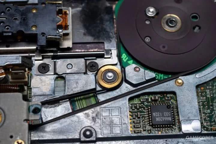 一百多块买个26年前的笔记本，我改了改，还能上网