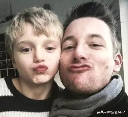 腿长2.8米的青蛙，身背翅膀的长颈鹿！神还原孩子眼中的世界！