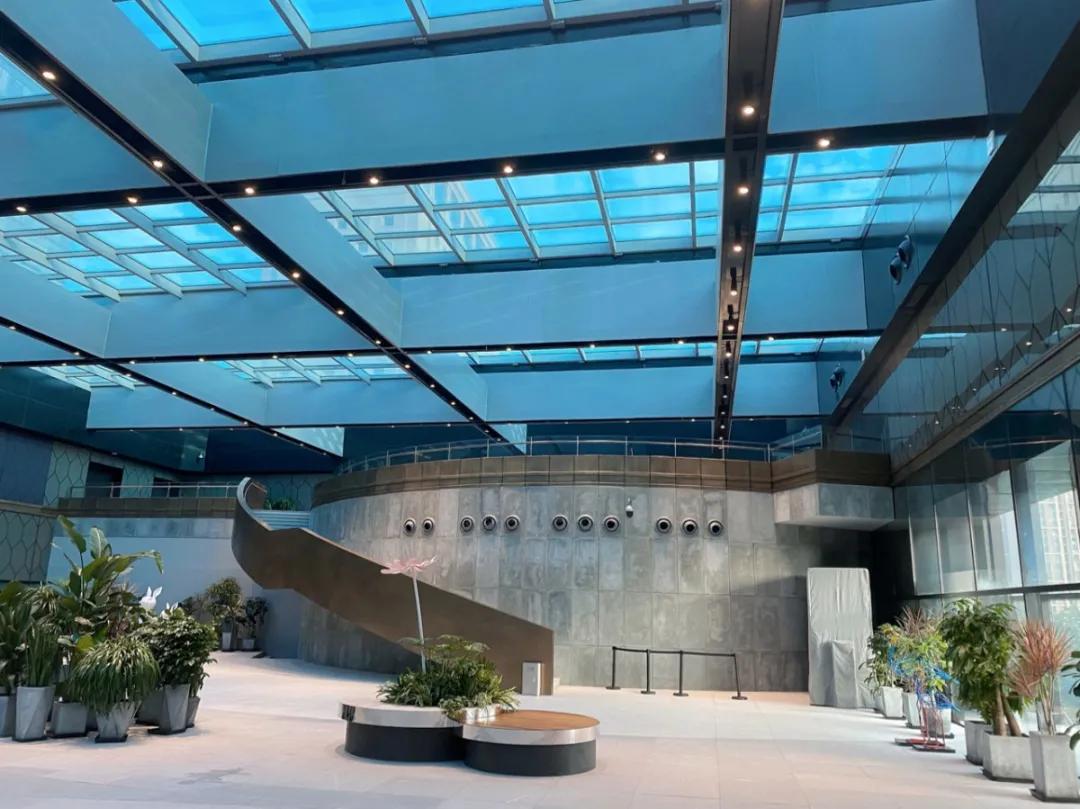 西安有哪些有名气的商场,西安有哪些大型的商场