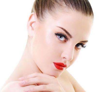 怎样修复红血丝最有效,皮肤有血丝有点红怎么修复