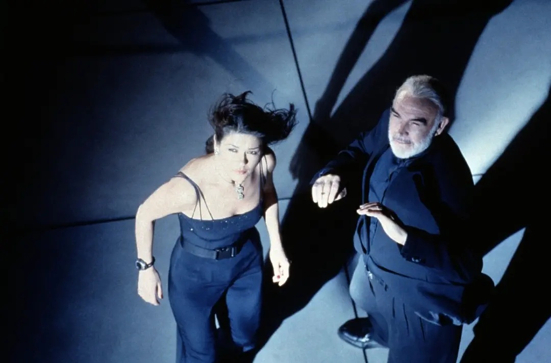 偷天陷阱男主怎么逃脱的,偷天陷阱男主角