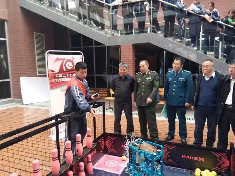 科技创造梦想 双拥共谱华章——太原市第二十七中