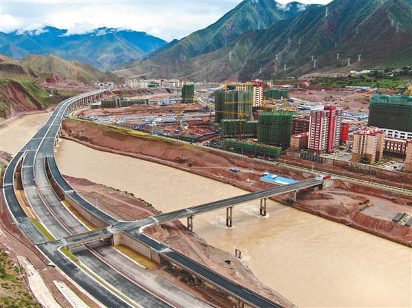 七年间*藏西**昌都市经开区迅猛发展成为投资兴业的乐土