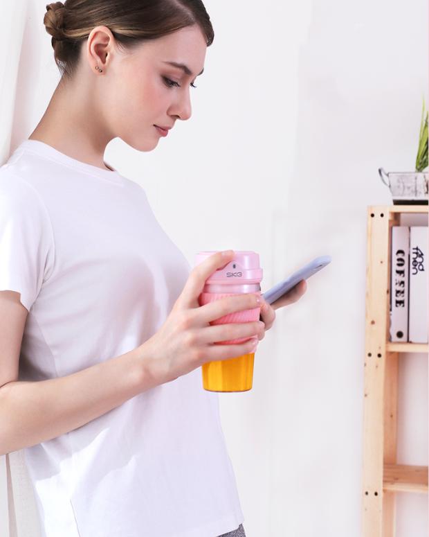 无线便携榨汁杯高清视频,无线果汁杯榨汁机