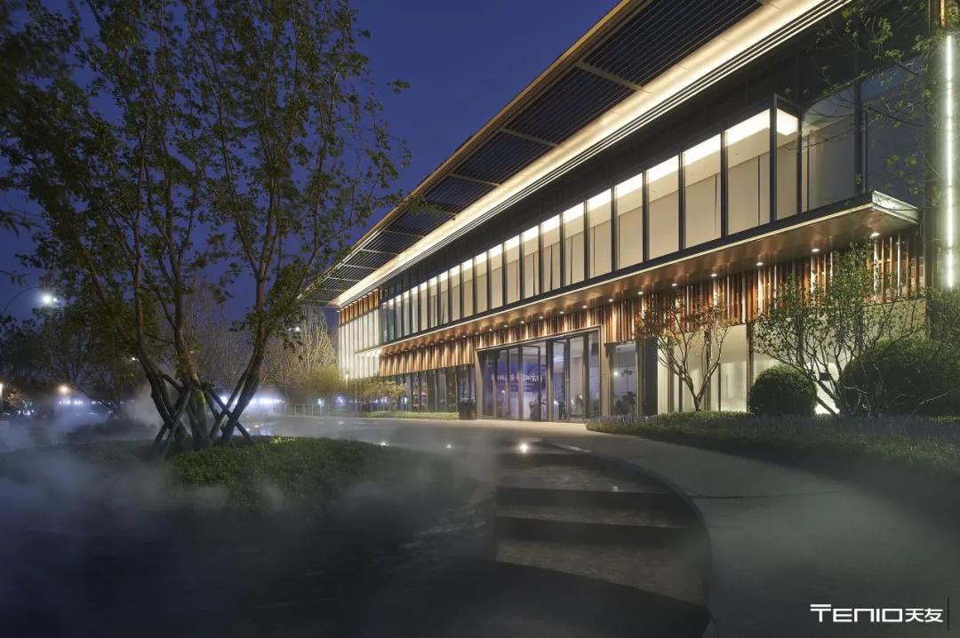 湖面之上的光影盒子——雅居乐·滨河雅郡/天友设计