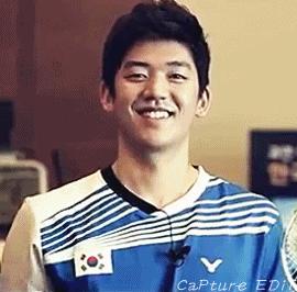 情人节这天,他送女神一把ZF2球拍后...附2.14拯救指南