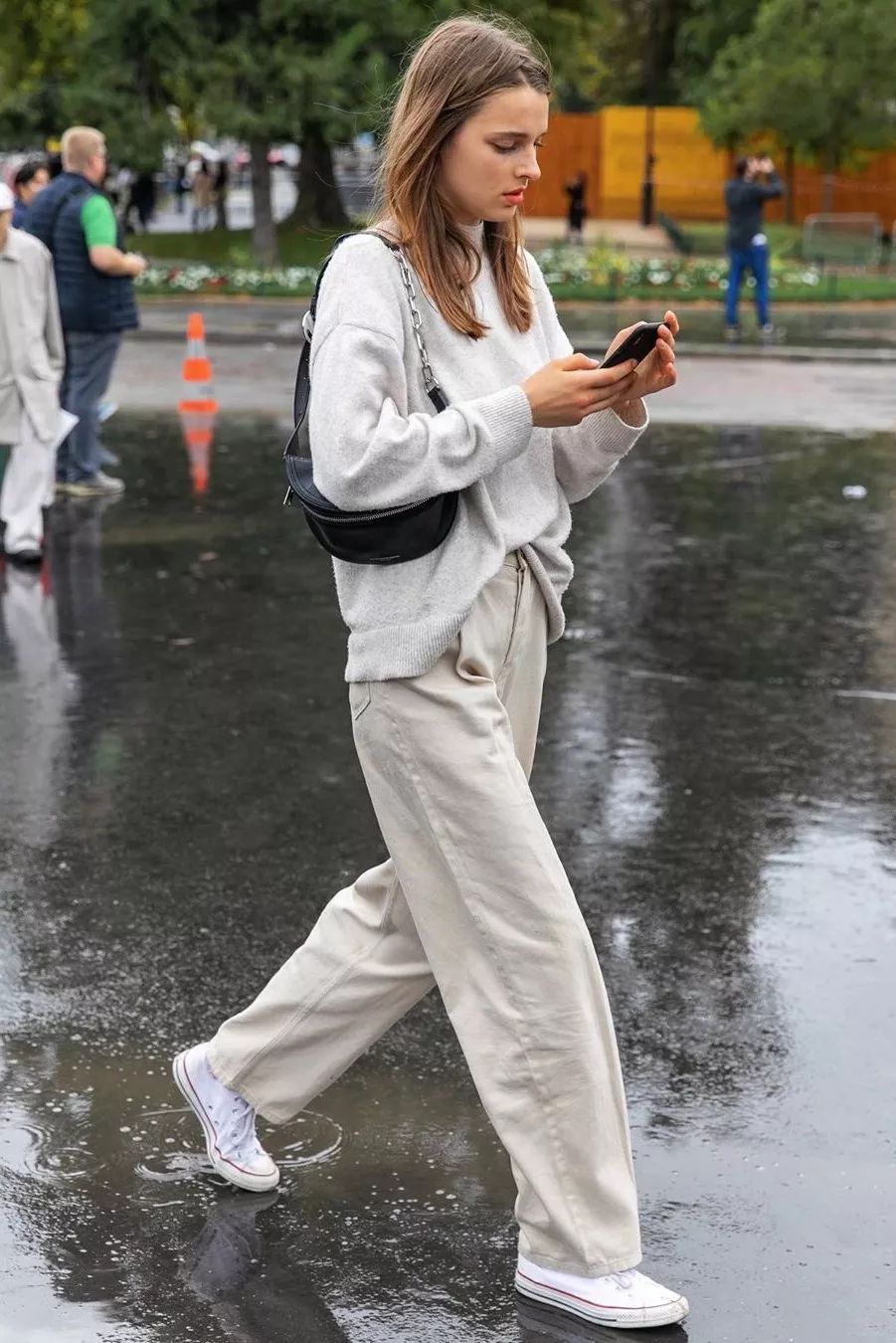 毛衣裤子显瘦款,直筒裤和阔腿裤哪个显高显瘦