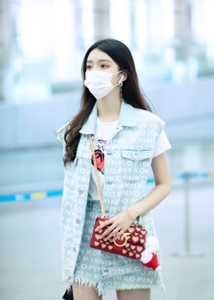 意大利pinko包多少钱,pinko包包经典款推荐哪款