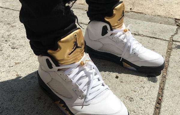 男生千万不要穿的丑鞋,男生千万别穿的潮流穿搭