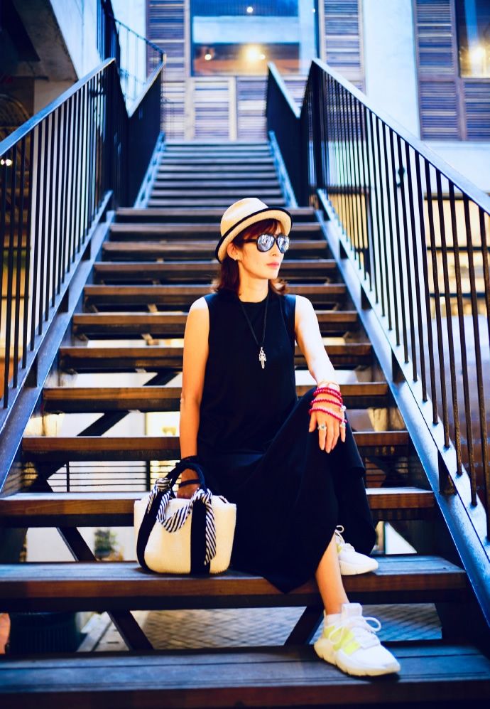 52岁张敏穿什么衣服好看,张敏礼帽