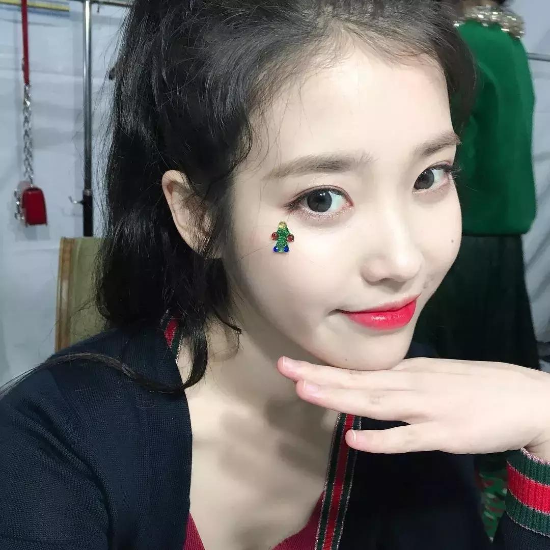 最火的拍照姿势模板,最全创意拍照法