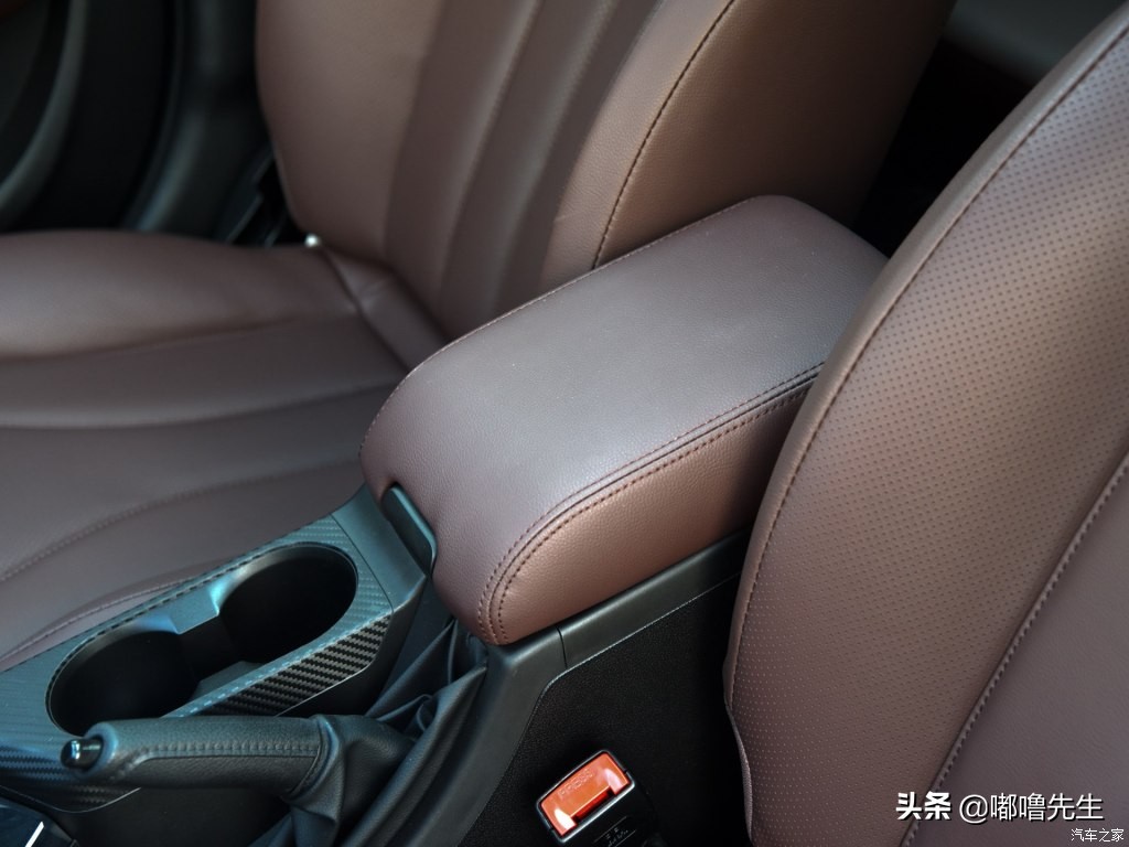 东南a5翼舞手动2021翼尚版价格,东南a5翼舞真实油耗多少钱一公里