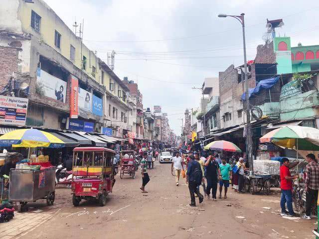 去印度新德里真实感受,英国第一次访问中国的人