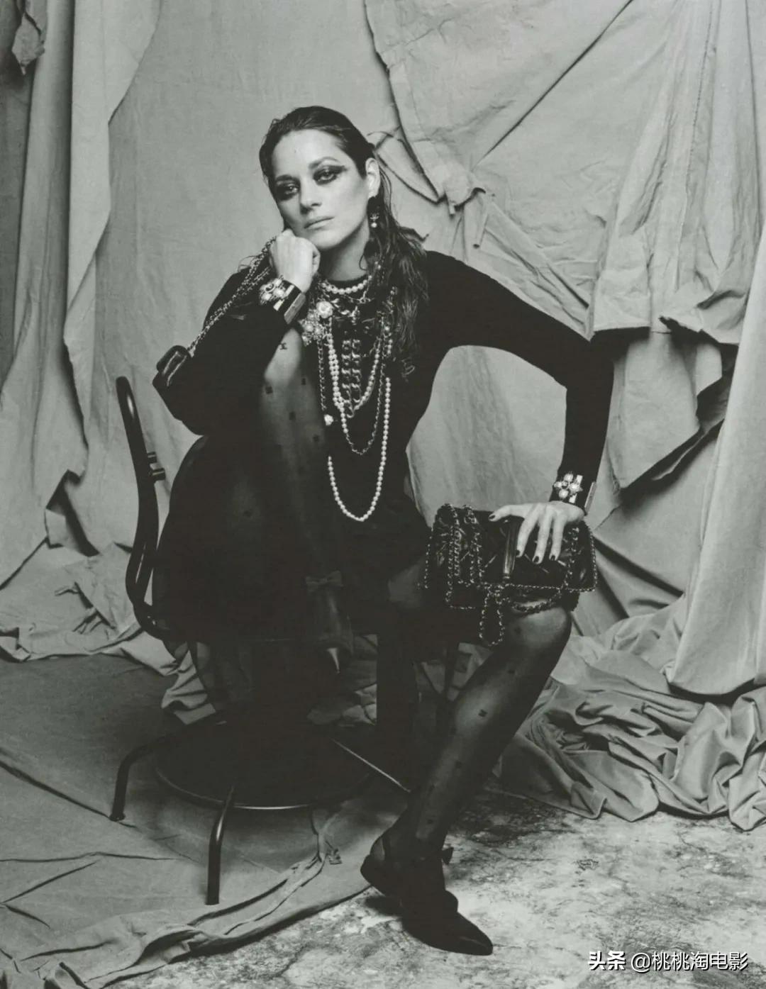 组图：美得毫不费力！“法国玫瑰”玛丽昂·歌迪亚杂志大片