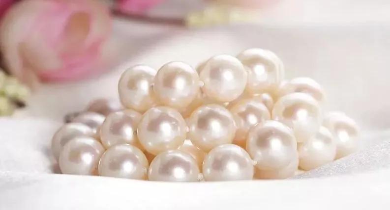 高级珠宝值不值得收藏,为什么很贵的珠宝看起来很廉价