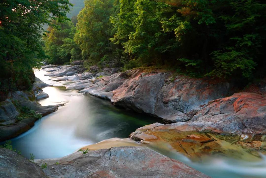 离西安近的秦岭山,西安秦岭九寨沟