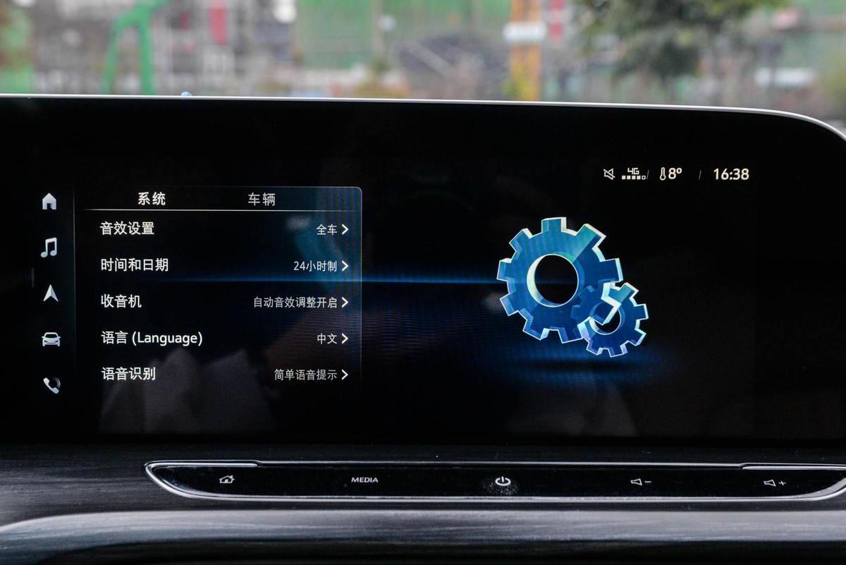 试驾别克gl8视频,别克gl8新款实际驾驶感受