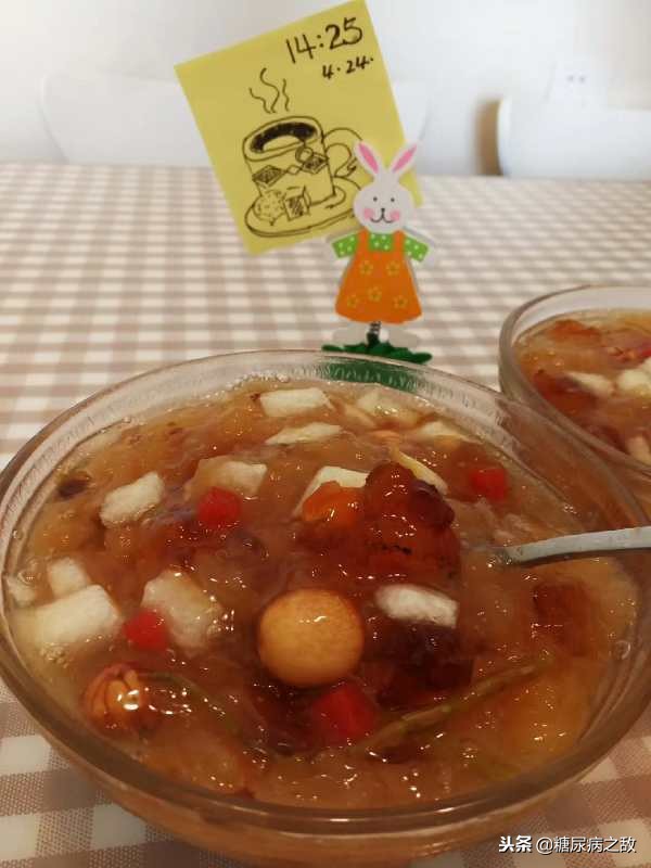 一型糖尿病必须一天打四针,患糖尿病31年每天吃20多种东西