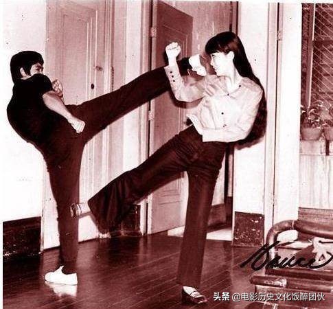 如果李小龙还活着截拳道,如果李小龙还活着还有他的雕像吗