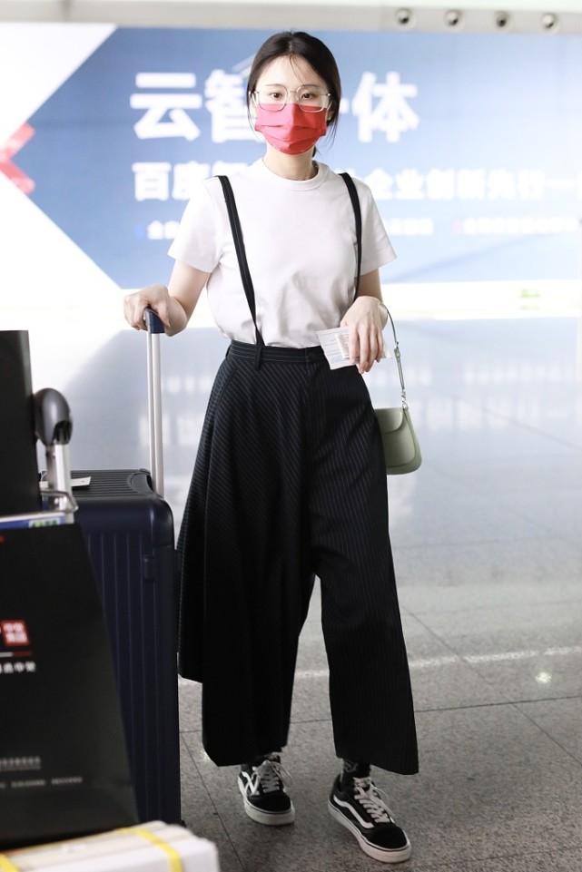 谋女郎张慧雯演的啥片,谋女郎张慧雯穿裙子