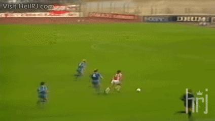 马克范巴斯滕,米兰荷兰三剑客之范巴斯滕