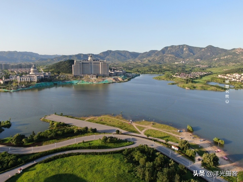 打卡在4000米高空,风靡世界的高空跳伞,悄然改变国人的度假方式