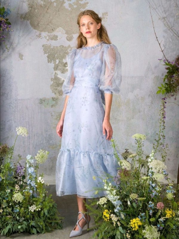 身高不高女生穿什么鞋子,身高不到160的女生穿什么鞋