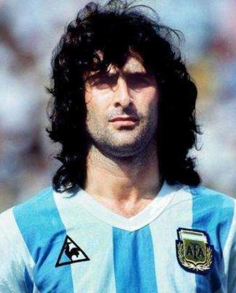 阿根廷十大足球巨星,阿根廷足球史上十大球王排名