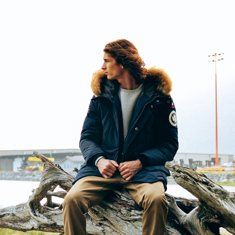 羽绒服男款爆款180斤,搜索男士今年最新款的羽绒服