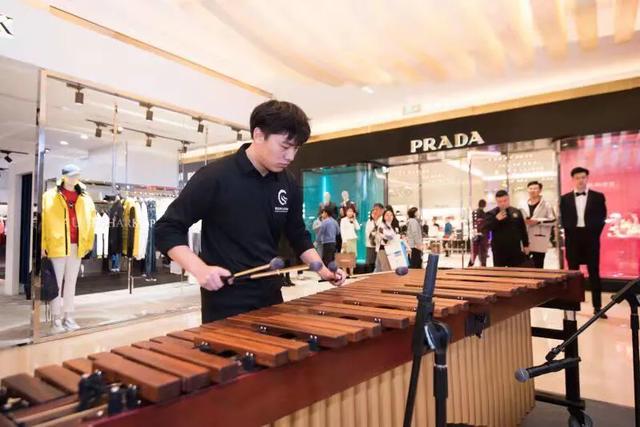 青岛海信广场盛况,普通人逛青岛海信广场