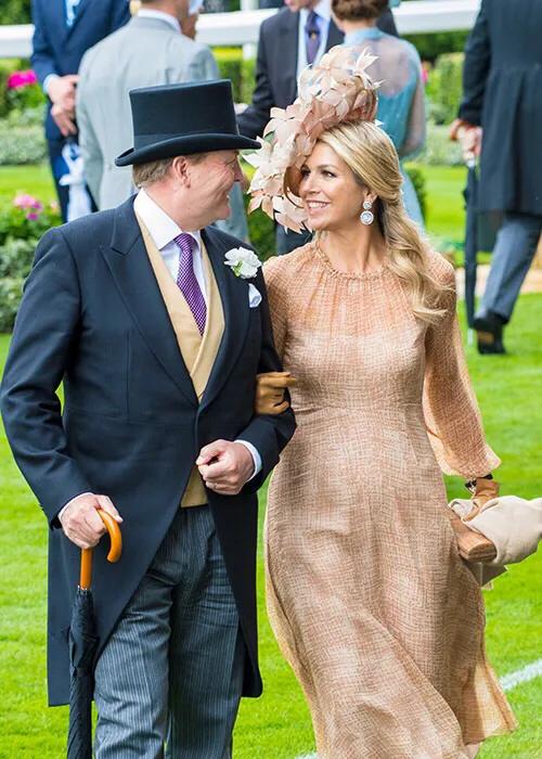 皇家时尚观察特别版:来自皇室最好的衣服和帽子