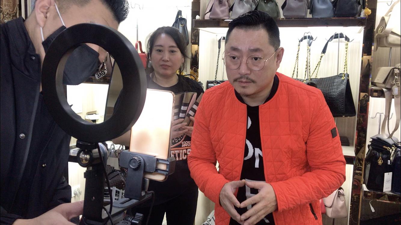 南台箱包市场开启1+2营业模式,南台箱包市场开业