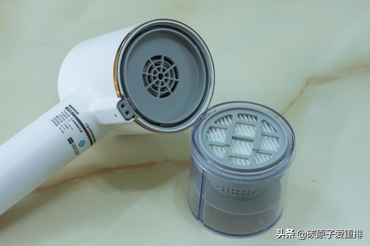 除螨吸尘两相宜大宇除螨仪体验,大宇无线除螨仪吸尘器怎么清理