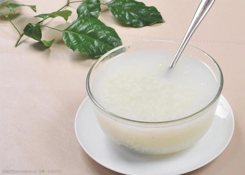 早产宝宝出院回家怎么过渡到母乳,宝妈没奶自责该怎么安慰