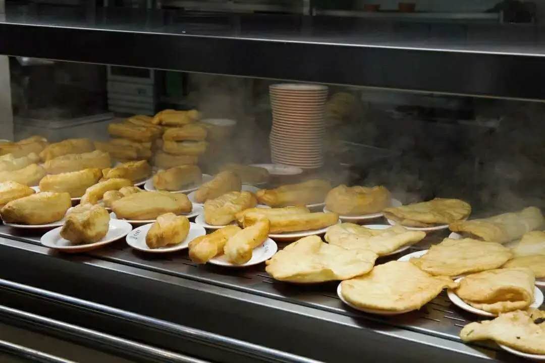 陕西最美大学之一!宿舍空调豪华配置,游泳馆、商业街一应俱全!