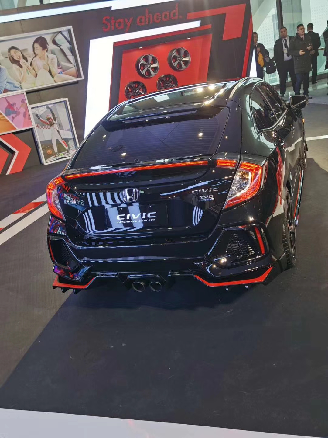 十代思域两厢版帅气视频,十代思域两厢版哪个颜色好看