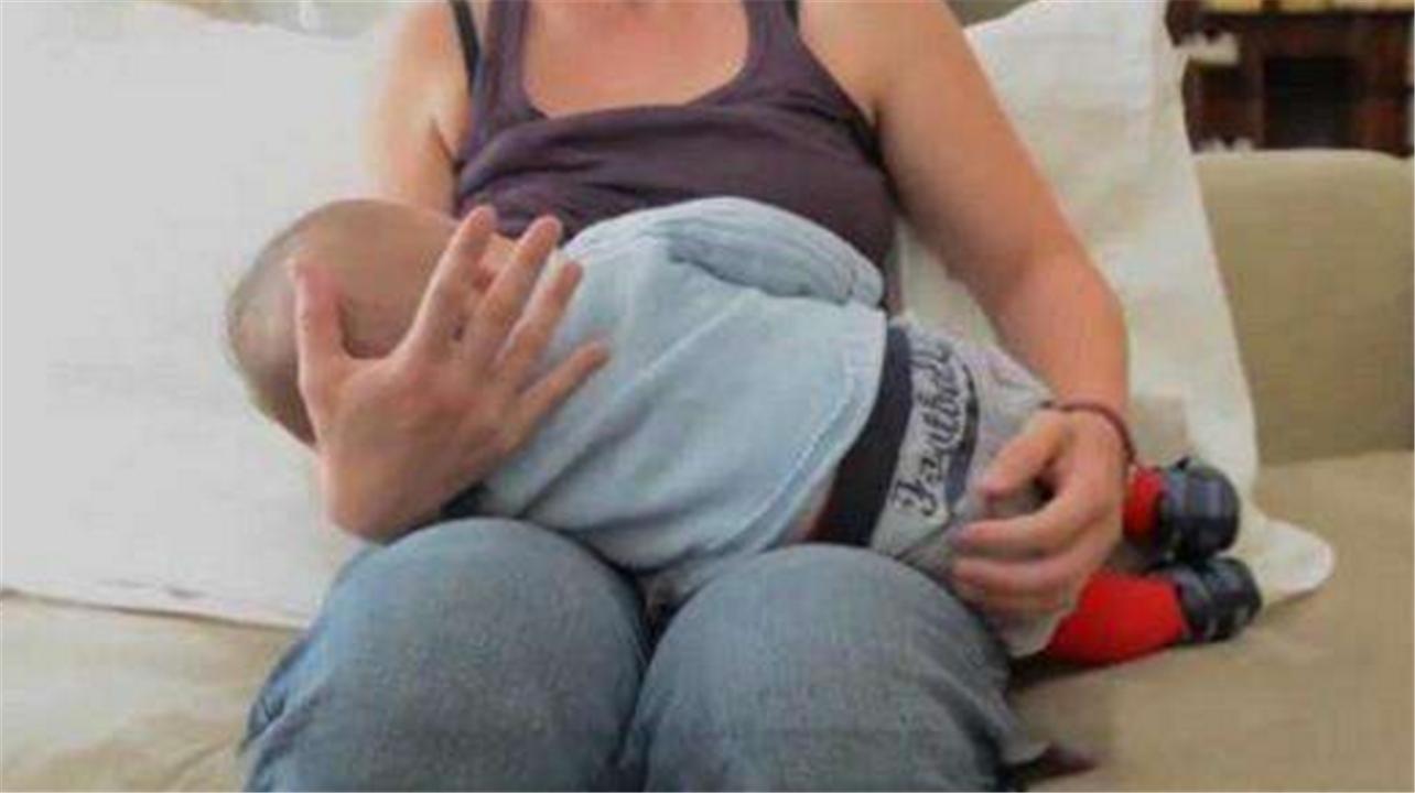 宝妈攒下200袋冻母乳,宝妈攒下200袋母乳