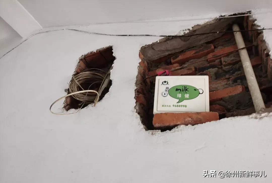 水管裸露电线乱拉！徐州这家楼盘被业主疯狂吐槽，中介都不建议买