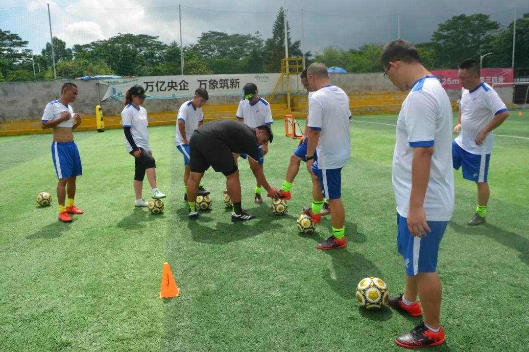 校园足球该如何快速发展1000字,校园足球发展目标及规划