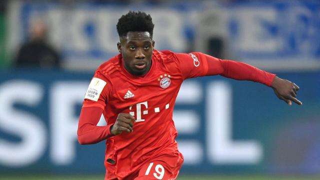 阿方索天才少女,阿方索戴维斯被铲视频