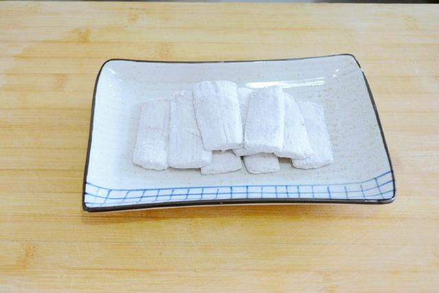 煎鱼不粘锅不破皮的正确做法简单,煎鱼小技巧保证不粘锅