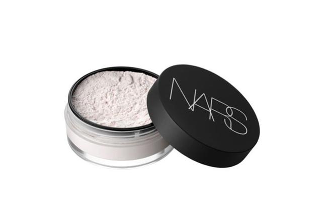 十大公认好用便宜散粉推荐,6款热门定妆散粉8小时不脱妆平价