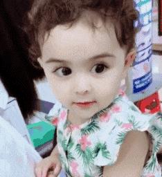 搞笑gif趣图姑娘有话好好说别动手,开心一刻gif搞笑动图